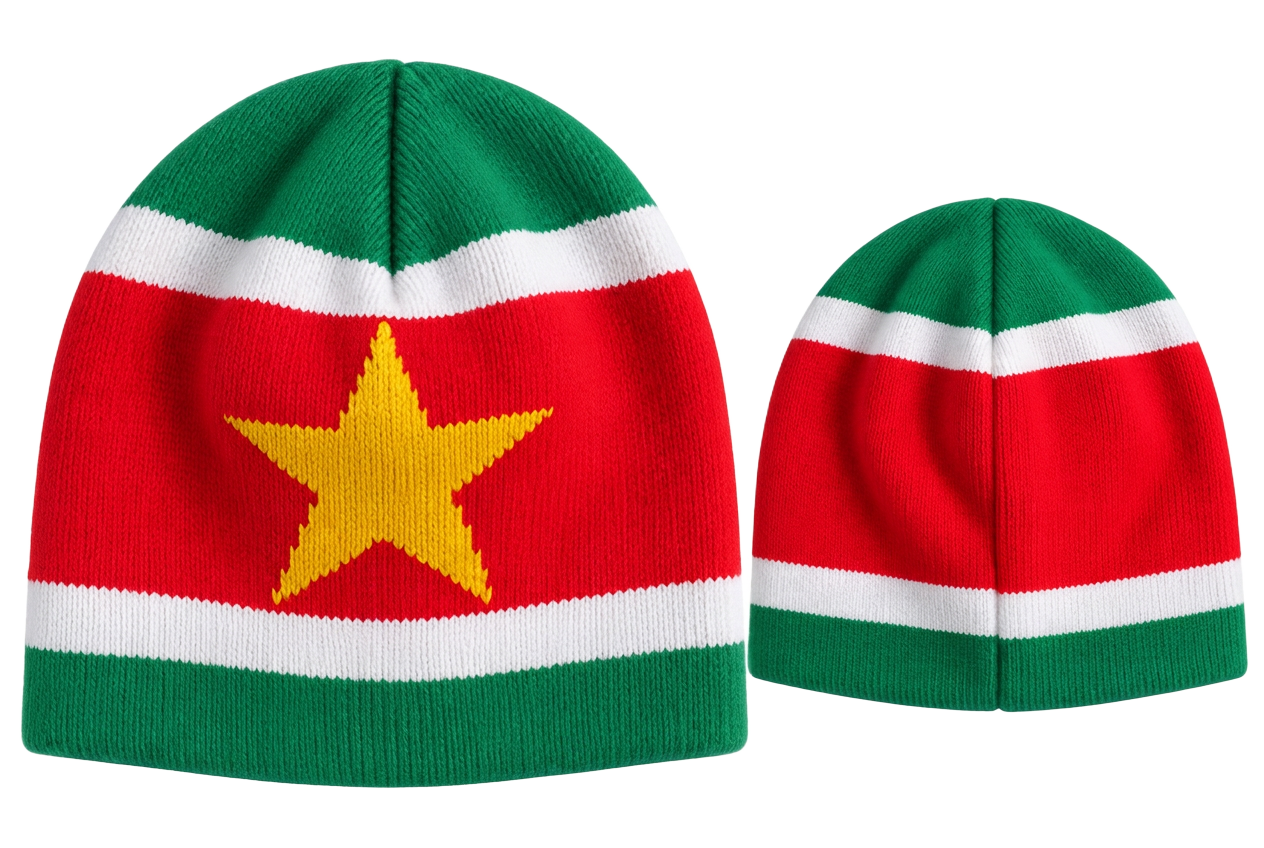 Voor- en achterkant van de gebreide Suriname-muts