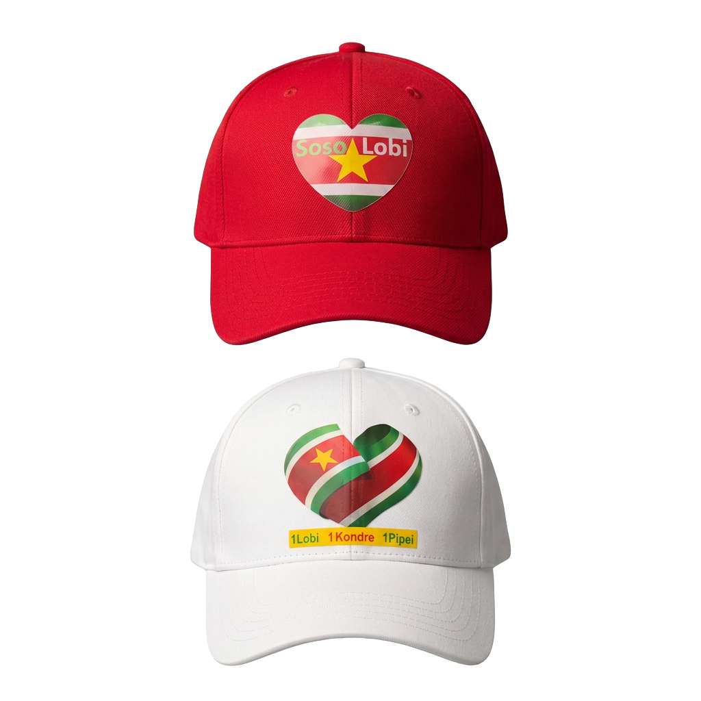 Rood en wit Suriname-petje met twee verschillende logo's